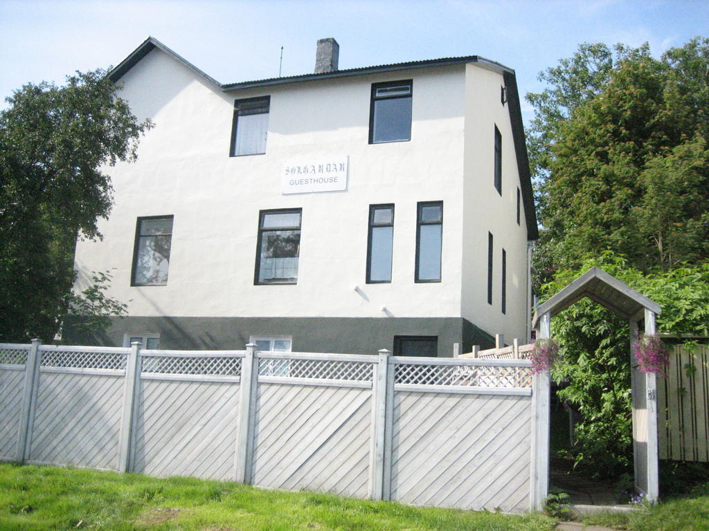 Guesthouse Solgardar 아퀴레이리 외부 사진