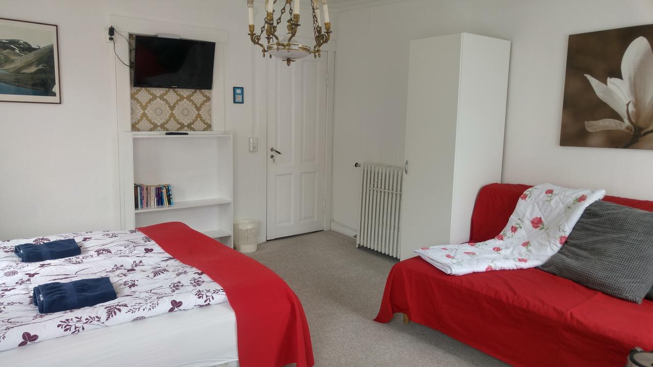 Guesthouse Solgardar 아퀴레이리 외부 사진